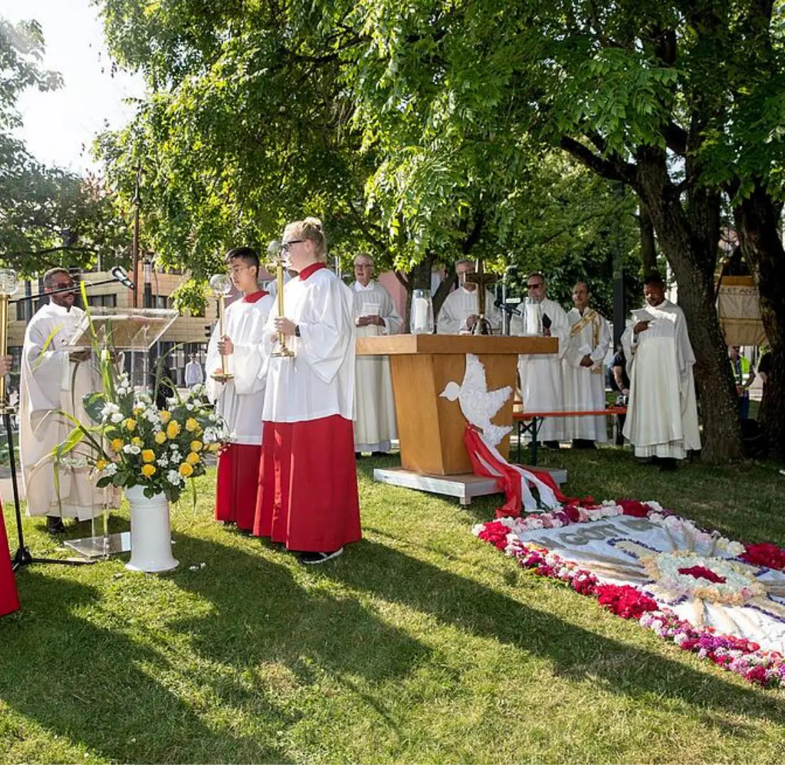 Fronleichnamsfeier - Pfarrei - Kirchgemeinde: St. Michael Kaisten und St. Maria Ittenthal, gehört zum Pastoralraum Region Laufenburg 1